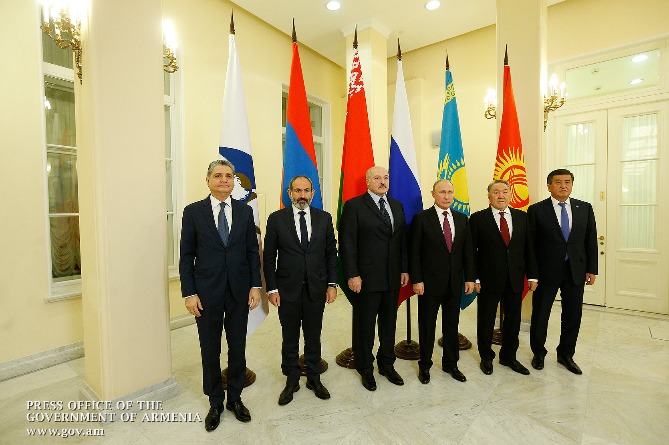 Пашинян выступит в Москве в связи с переходом председательства в ЕАЭС к Армении