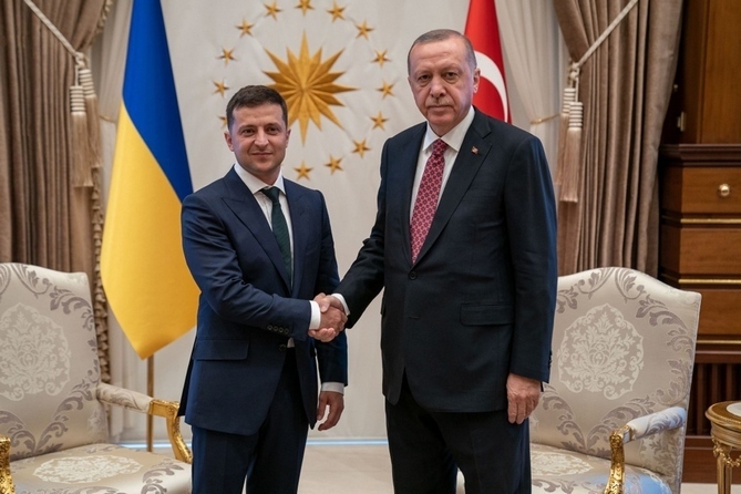 Президент Турции заразился омикроном после поездки в Киев к Зеленскому
