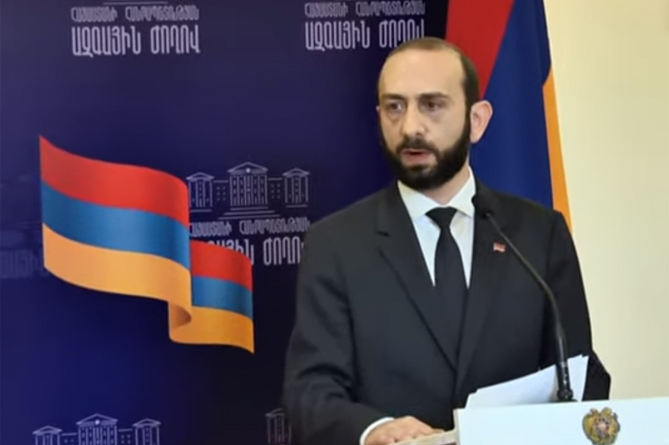 Действия Азербайджана ставят под угрозу усилия по деэскалации ситуации - глава МИД Армении
