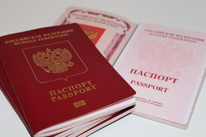 В России хотят лишать новых граждан паспорта РФ за уклонение от воинского учета 