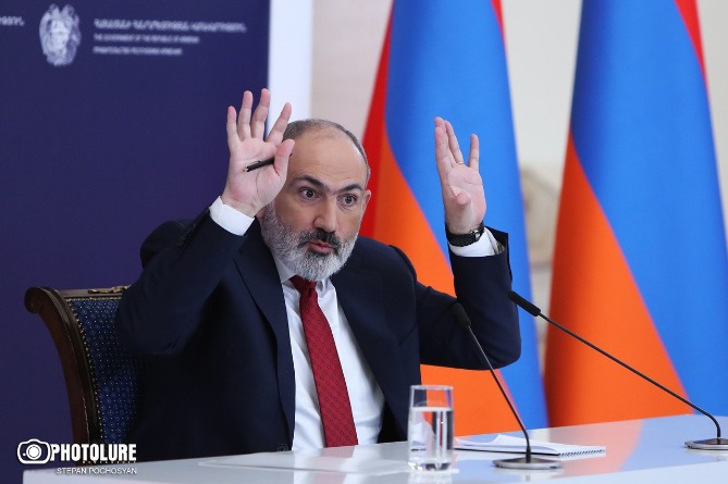 Пашинян заявил о необходимости начала переговоров по возвращению беженцев в оккупированные районы Арцаха