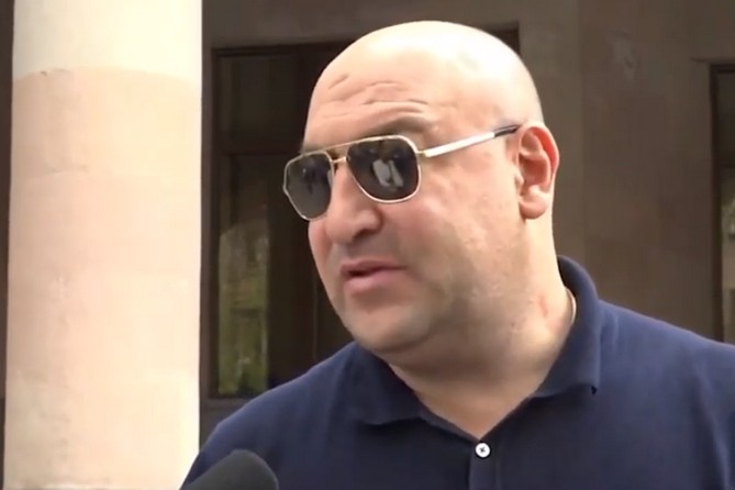 Власти Армении "подложили бомбу под Сюник и зажгли фитиль" - мэр Каджарана (ВИДЕО) Власти Армении "подложили бомбу под Сюник и зажгли фитиль" - мэр Каджарана (ВИДЕО)