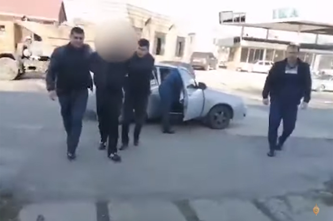 В Армении подвергнут приводу "вор в законе" (ВИДЕО) В Армении подвергнут приводу "вор в законе" (ВИДЕО)