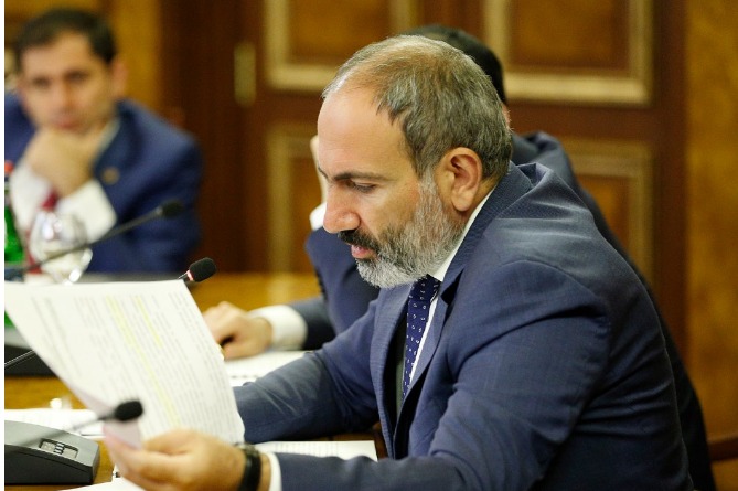 Пашинян: "Пора прекратить относиться к Севану как к игрушке или таре с водой" Пашинян: "Пора прекратить относиться к Севану как к игрушке или таре с водой"