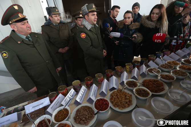 Что едят и носят военнослужащие в Армении - отчет Минобороны (ФОТО)