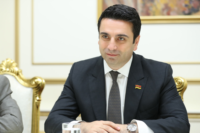 Глава НС Армении не примет участие в заседании МПА СНГ в Санкт-Петербурге   