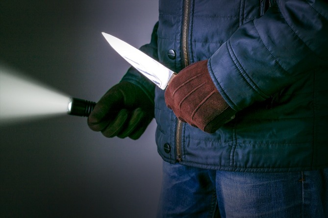 В одном из спальных районов Еревана ночью напали на дворников В одном из спальных районов Еревана ночью напали на дворников