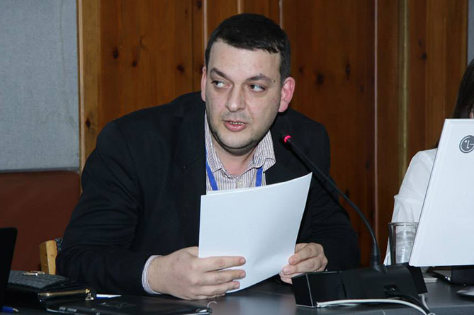Медиаэксперт о терактах в Брюсселе: кукловоды превратили мир во флешмоб Медиаэксперт о терактах в Брюсселе: кукловоды превратили мир во флешмоб