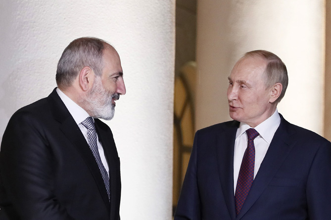 Пашинян в разговоре с Путиным придал важность реализации Россией необходимых шагов для преодоления кризиса в Арцахе