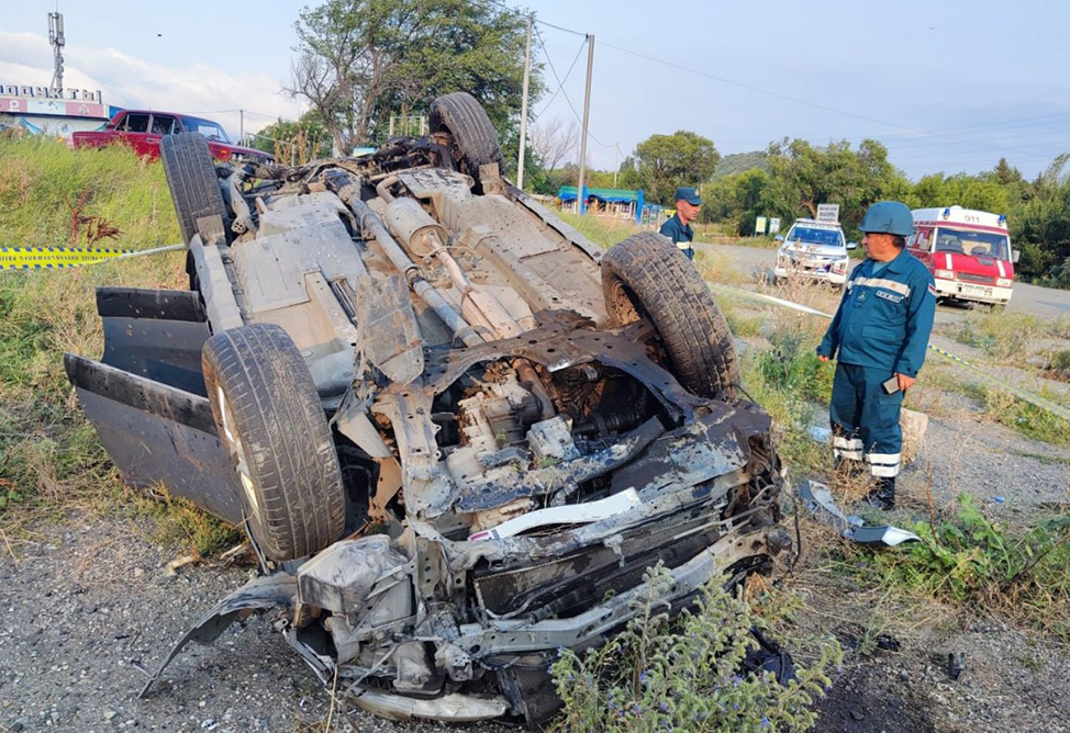 7 человек пострадали в аварии близ Севанского полуострова, среди них ребенок и подростки