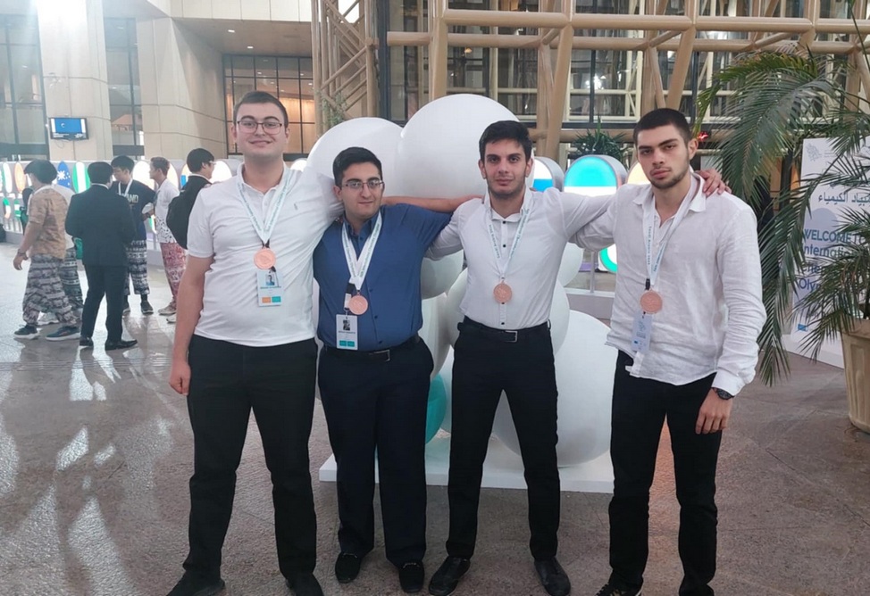 4 «бронзы» получили школьники из Армении на олимпиаде по химии в Эр-Рияде 