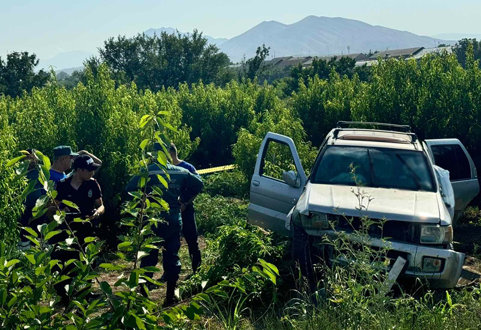 Один человек погиб, двое пострадали в аварии с Infiniti в Армении