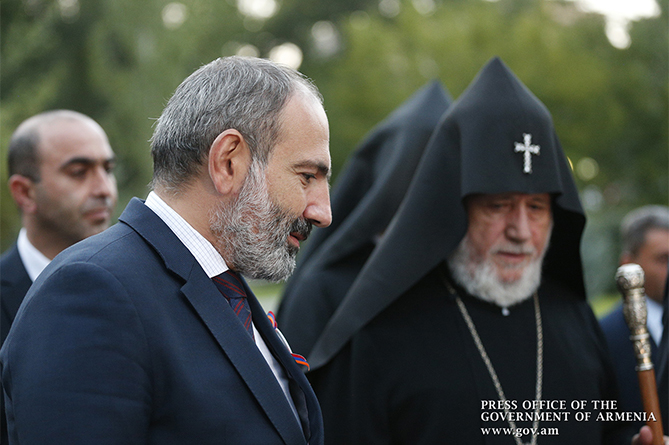 празднование 100-летие парламента Армении