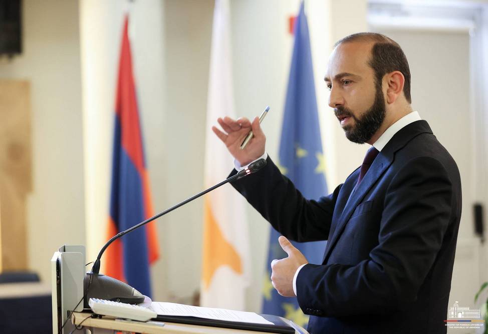 Армения планирует открыть постоянную дипломатическую миссию на Кипре - Мирзоян 
