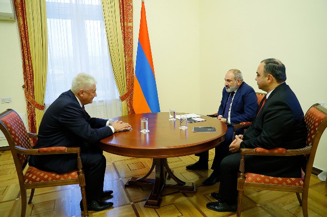 Արևմուտքը ցանկանում է օգտագործել Ուկրաինայի շուրջ տիրող իրավիճակը` Հարավային Կովկասից ՌԴ–ին դուրս մղելու համար. ՌԴ ՆԳ նախարարը` Փաշինյանին Արևմուտքը ցանկանում է օգտագործել Ուկրաինայի շուրջ տիրող իրավիճակը` Հարավային Կովկասից ՌԴ–ին դուրս մղելու համար. ՌԴ ՆԳ նախարարը` Փաշինյանին