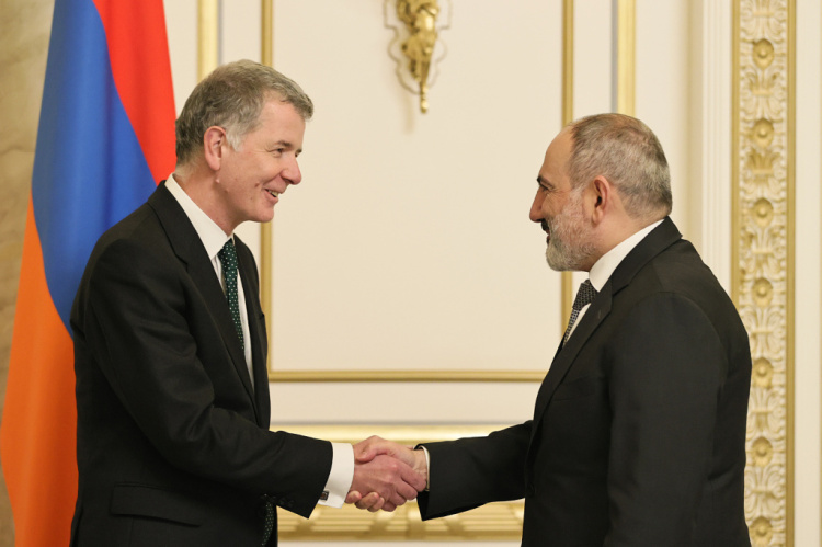 Փաշինյանն այսօր ընդունել է Մեծ Բրիտանիայի գաղտնի հետախուզական ծառայության ղեկավարին Փաշինյանն այսօր ընդունել է Մեծ Բրիտանիայի գաղտնի հետախուզական ծառայության ղեկավարին