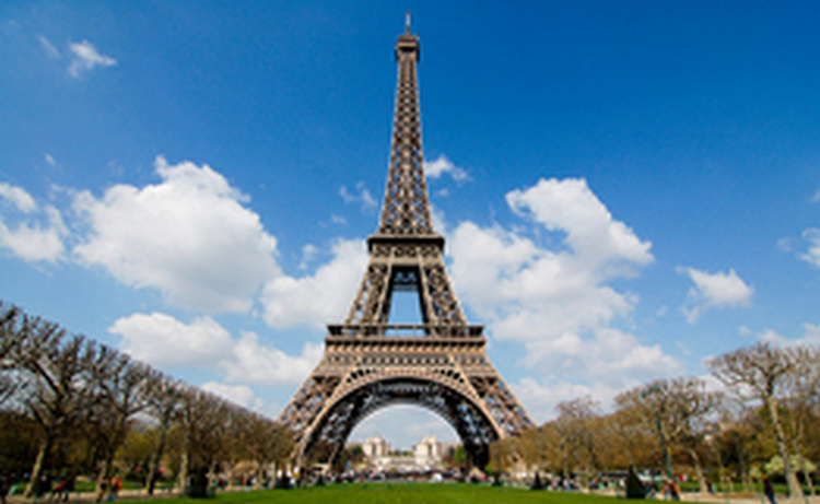 Власти Парижа не дали разрешения на установку памятника Иоанну Павлу II работы Церетели
