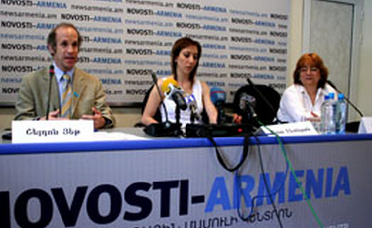 UNICEF-ի ընտանեկան խնամակալության ծրագրով 25 հայ ընտանիքում դաստիարակվում են մանկատան երեխաներ