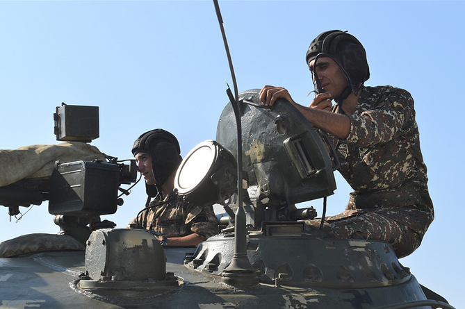 Армения сократила на 2,6% военные расходы в 2020 году, а Азербайджан увеличил на 17% - отчет SIRPI