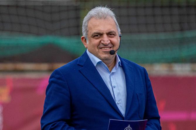 Владелец сильнейшего футбольного клуба Армении потребовал отставки президента ФФА 
