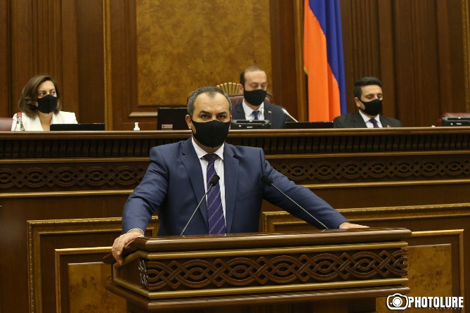 Генпрокурор представил в армянском парламенте обвинения против Царукяна 