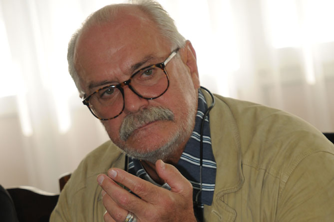 Режиссер Никита Михалков попал в больницу Режиссер Никита Михалков попал в больницу