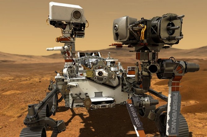 Марсоход Perseverance впервые проехался по поверхности Марса (ФОТО)