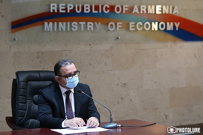 Էկոնոմիկայի նախարարը ազատման դիմում է ներկայացրել, բայց շարունակում է կատարել իր պարտականությունները