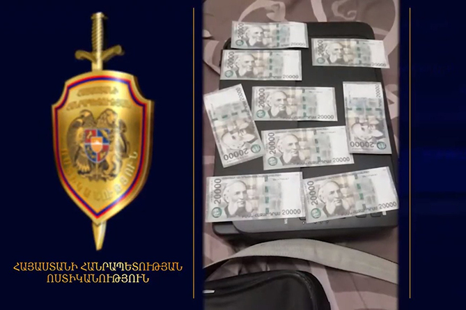 20–ամյա երևանցին բնակարանում տպիչ սարքով կեղծ 20 հազար դրամանոցներ է տպել (ՎԻԴԵՈ) 20–ամյա երևանցին բնակարանում տպիչ սարքով կեղծ 20 հազար դրամանոցներ է տպել (ՎԻԴԵՈ)