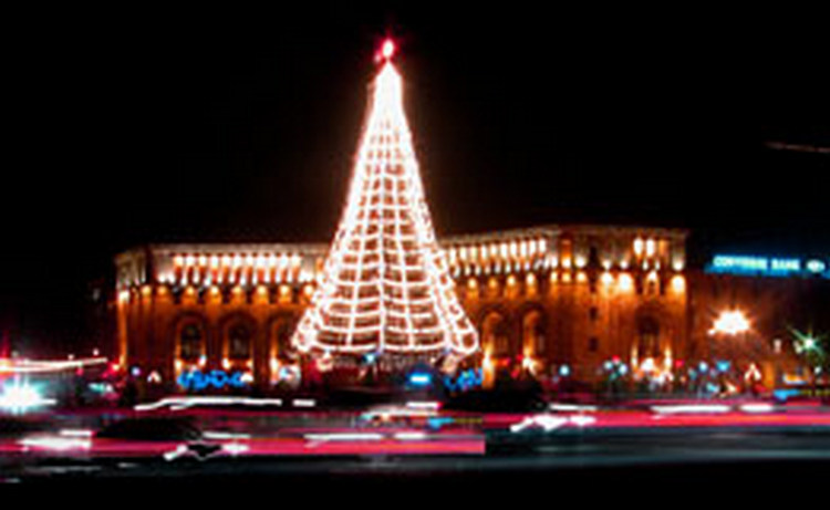 Новогодние елки в Ереване будут продаваться на специально отведенных территориях
