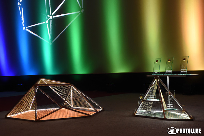 Праздник кинематографа: в Ереване стартовал кинофестиваль "Золотой абрикос" (ФОТО)