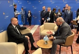 Փաշինյանը տեսանյութ է հրապարակել Ալբանիայում Ալիևի հետ ոչ ֆորմալ հանդիպումից (ՎԻԴԵՈ)