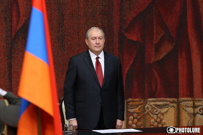 Главы ряда государств поздравили Армена Саркисяна со вступлением в должность президента Армении