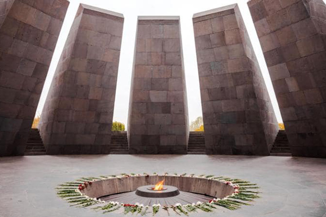 Ряд улиц Еревана перекроют 23 и 24 апреля в связи с годовщиной Геноцида (ВИДЕО) Ряд улиц Еревана перекроют 23 и 24 апреля в связи с годовщиной Геноцида (ВИДЕО)
