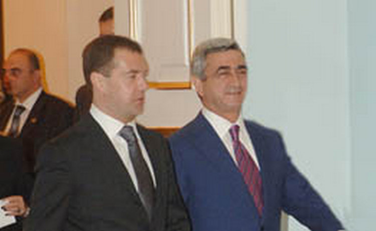Հայաստանն ու Ռուսաստանը պետք է խոսեն լայնամասշտաբ տնտեսական նախագծերի մասին. Սերժ Սարգսյան Հայաստանն ու Ռուսաստանը պետք է խոսեն լայնամասշտաբ տնտեսական նախագծերի մասին. Սերժ Սարգսյան