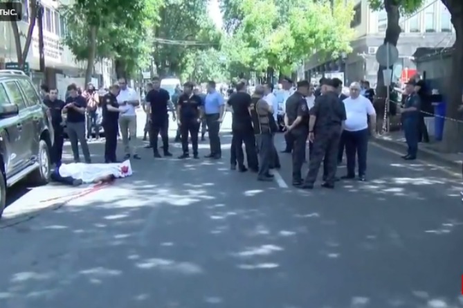 «Մոսկվա» կինոթատրոնի դիմաց տղամարդ է սպանվել 