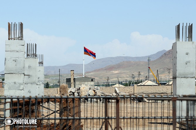 Երասխի մետաղաձուլական գործարանը կկառուցվի մոտակա այլ վայրում․ Քերոբյան Երասխի մետաղաձուլական գործարանը կկառուցվի մոտակա այլ վայրում․ Քերոբյան