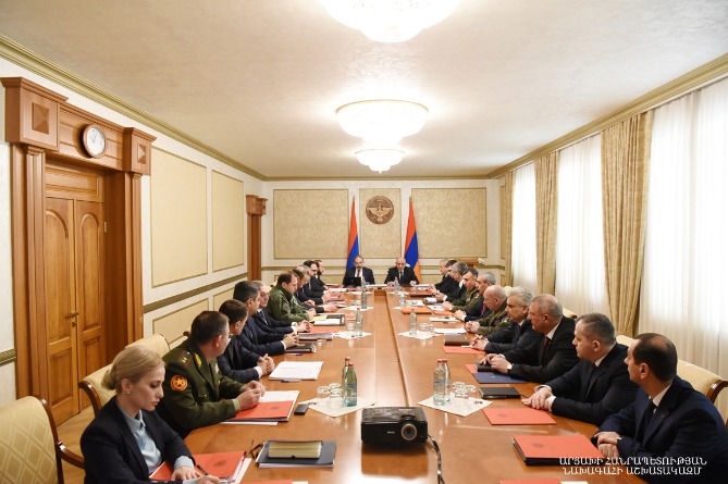 Обороноспособность Армении и Арцаха гарантирована и находится на высоком уровне - итоги совместного заседания Совбезов Обороноспособность Армении и Арцаха гарантирована и находится на высоком уровне - итоги совместного заседания Совбезов