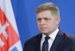 Премьер-министр Словакии приедет в Армению на «Ереванский диалог»