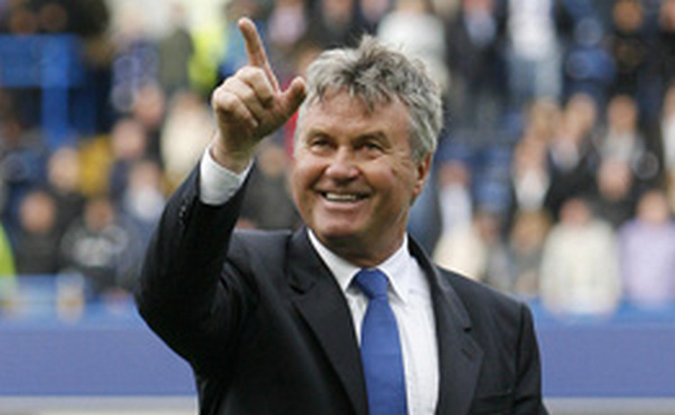 Турецкая федерация футбола расторгла контракт с Гусом Хиддинком - СМИ