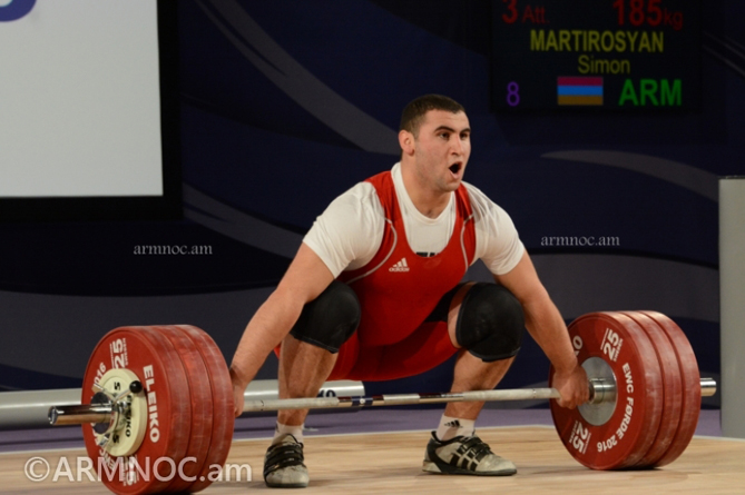 Серебряный призер Олимпиады Симон Мартиросян заявил, что своим успехом обязан тренерам