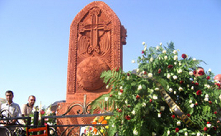 Անցյալ տարի Սոչիում տեղի ունեցած ավիավթարի զոհերի մարմիններով  ինքնաթիռը ժամանել է Երևան