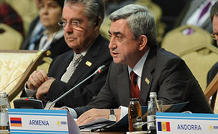 Азербайджан - единственная страна на европейском континенте, с гордостью заявляющая об удвоении военного бюджета – Саргсян