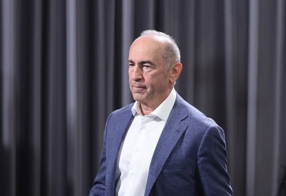 ՀՀ երկրորդ նախագահ Ռոբերտ Քոչարյանի նկատմամբ որպես խափանման միջոց է կիրառվել կալանքը