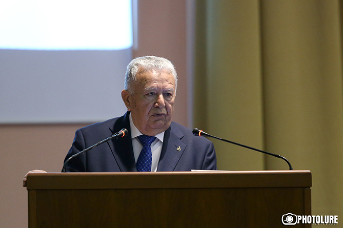 Президент НАН назвал основные факторы, тормозящие развитие науки в стране Президент НАН назвал основные факторы, тормозящие развитие науки в стране