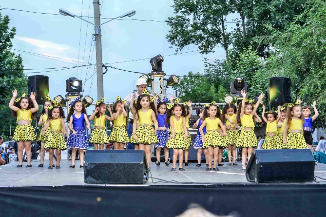 «ԳեոՊրոՄայնինգ» ընկերությունն ավանդաբար նշում է իր մասնագիտական տոնը (ՖՈՏՈ, ՎԻԴԵՈ) «ԳեոՊրոՄայնինգ» ընկերությունն ավանդաբար նշում է իր մասնագիտական տոնը (ՖՈՏՈ, ՎԻԴԵՈ)
