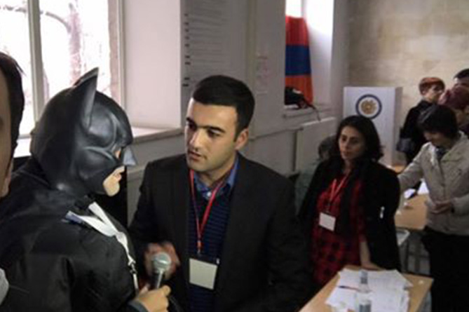 Հայկական «Բեթմենը» մասնակցել է խորհրդարանական ընտրություններին (ՏԵՍԱՆՅՈՒԹ)