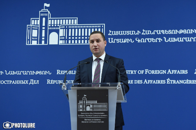 МИД Армении прокомментировал поставки вооружения из Словакии в Азербайджан