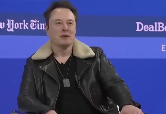 Маск раскрыл интересные подробности о «цифровом Optimus»