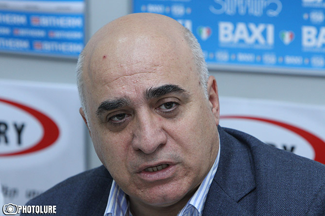 Угроза обвала на "Верхнием Ларсе" сохраняется, бизнесу желательно использовать паромное сообщение Угроза обвала на "Верхнием Ларсе" сохраняется, бизнесу желательно использовать паромное сообщение